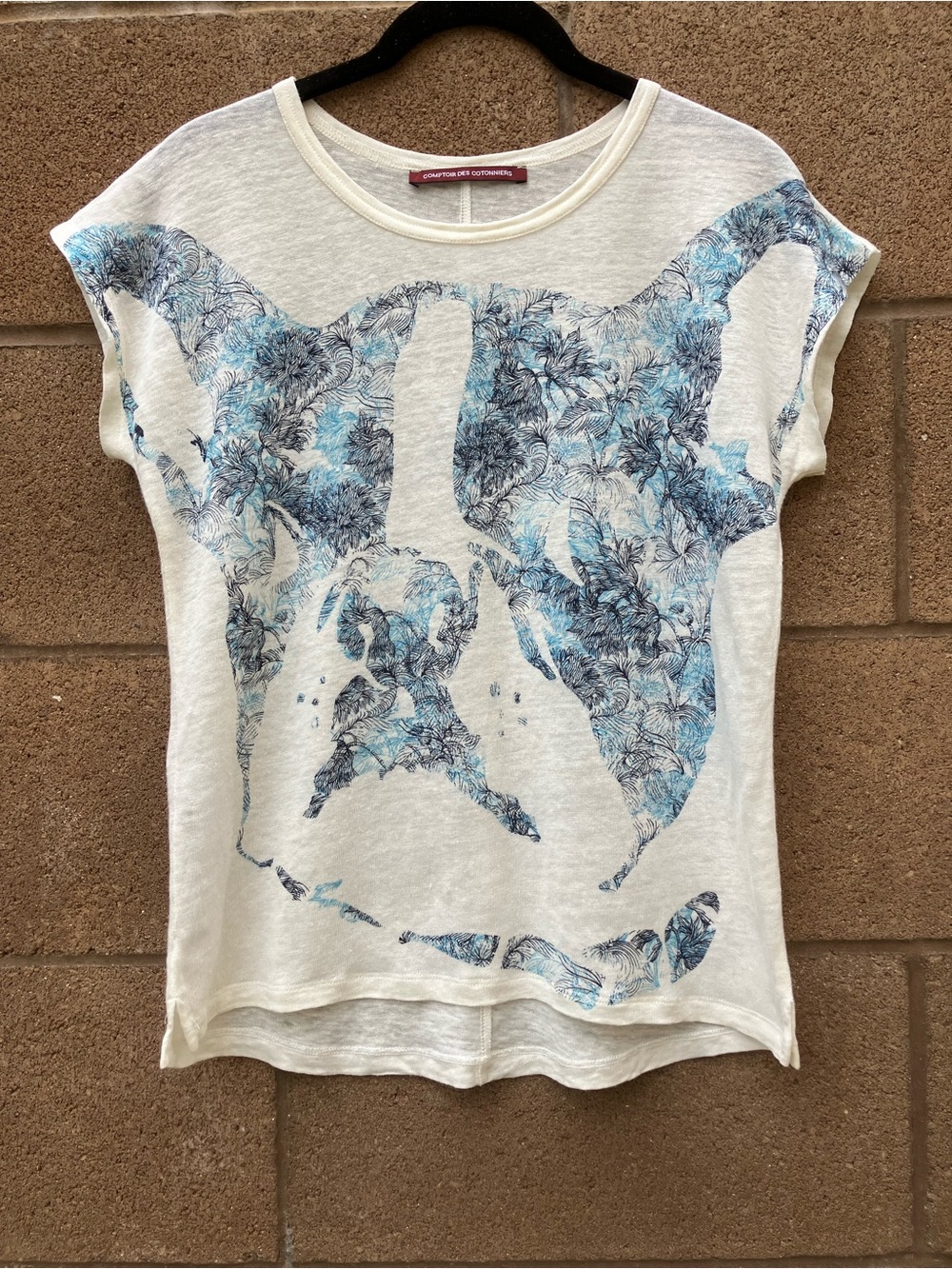 Comptoir Des Cotonniers 100% Linen Tee with Abstract Dog Head Print